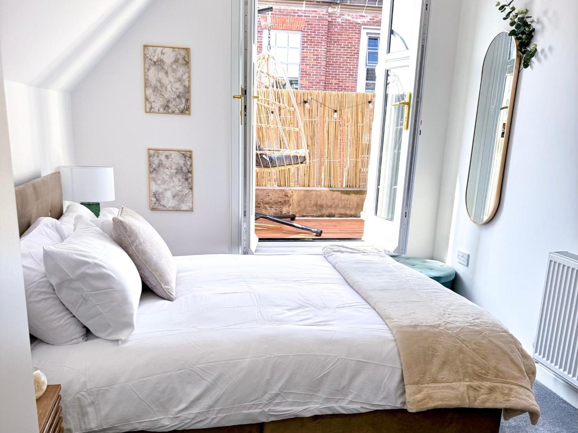 Luxe Haven - Sleeps 4 Apartment Nottingham City Centre Exterior foto